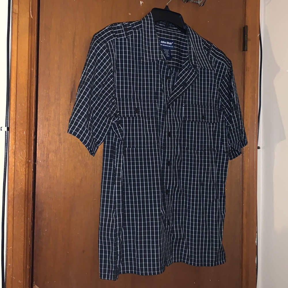 John Blair Men button up short sleeve Shirt .